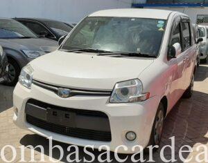A white Toyota Sienta for sale in Mombasa