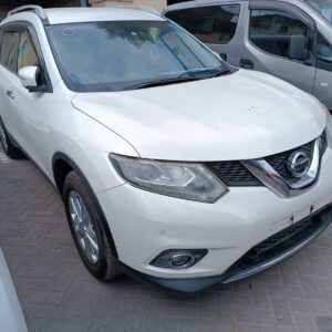 White Nissan X-trail for sale in Mombasa